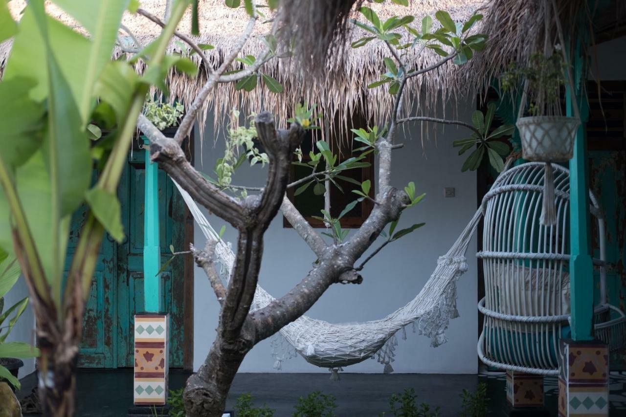 The Bodhi Tree Karimunjawa Hostel Exterior photo